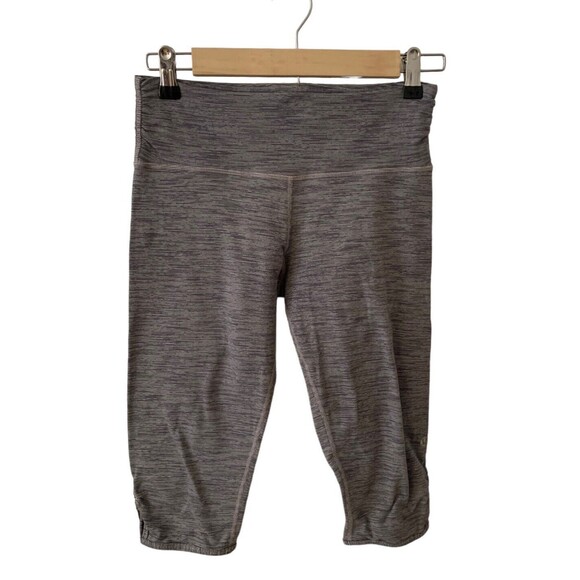 LULULEMON Midrise Ruched Waist Cropped Legging Keyhole Leg Gray Mini Stripe Sz 6 - Picture 1 of 11